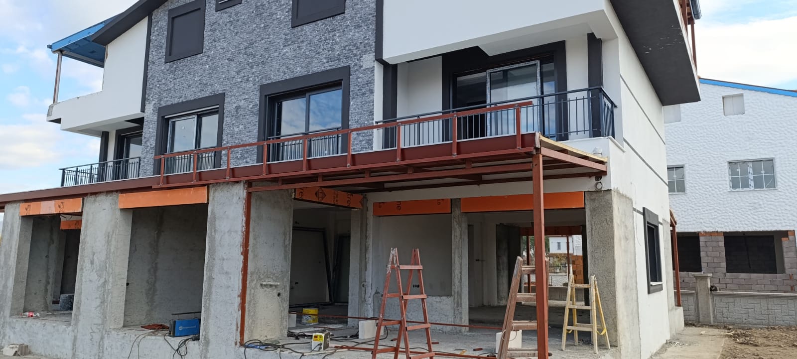 İleri Kardeşler Demir Doğrama 